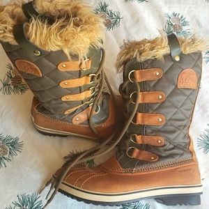 Sorel Fur Lace Up Winter Boots